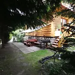 U Arka Δωμάτια σε οικογενειακή κατοικία