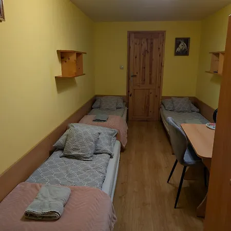 U Arka Δωμάτια σε οικογενειακή κατοικία